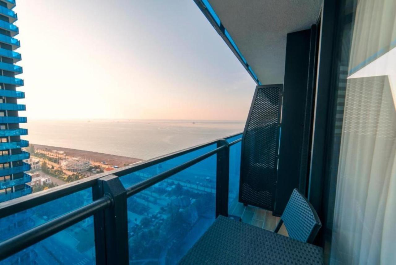 Panoramic Sea And City View Aparthotel In Orbi City Batoemi Buitenkant foto