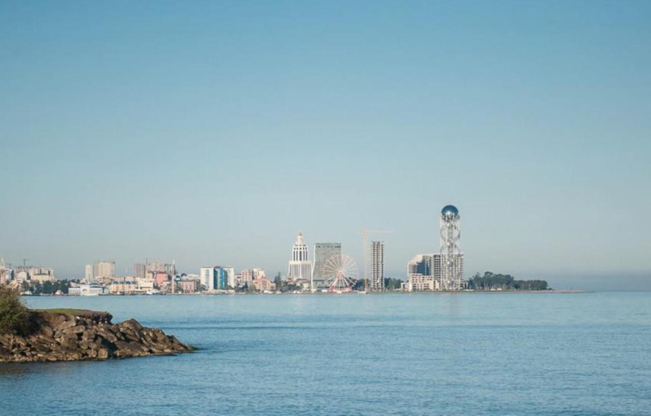 Panoramic Sea And City View Aparthotel In Orbi City Batoemi Buitenkant foto